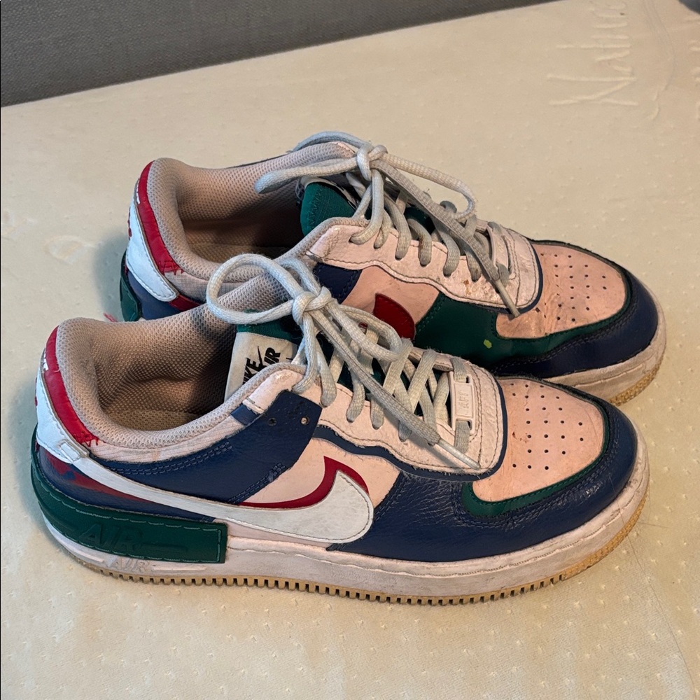 Nike Women’s multicolor Sneakers